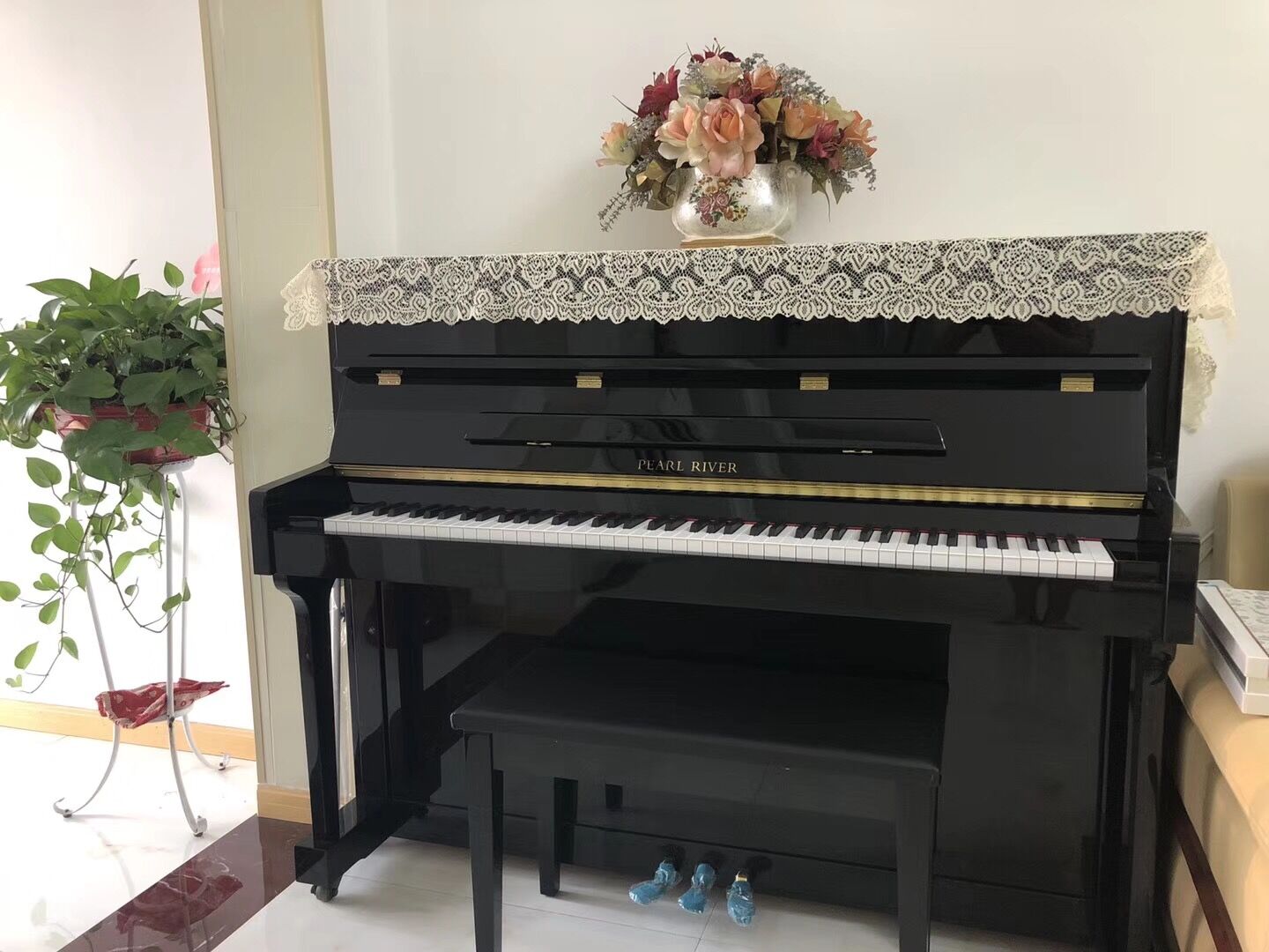 一万块钱买什么全新的钢琴比较好？